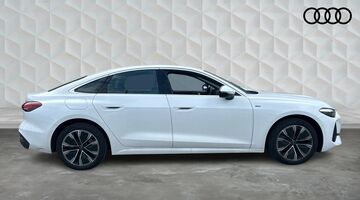 2026 Audi Technik e-hybrid quattro 299 PS S tronic (White) - Image: 4