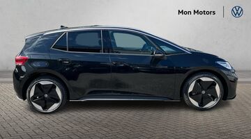 2026 Volkswagen Pro S 79kWh Match Auto 5-door (Black) - Image: 4