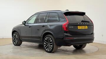 2025 Volvo 2.0 T8 18.8kWh Ultra Dark Auto 4WD Euro 6 5-door (Black) - Image: 5