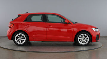 2023 Audi 1.0 TFSI 25 Sport Sportback Euro 6 5-door (Red) - Image: 4