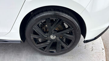 2024 Volkswagen ETSI MHEV Black Edition DSG Euro 6 5-door (White) - Image: 31