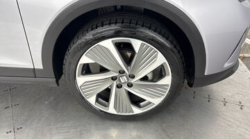 2023 SEAT TSI FR Sport DSG Euro 6 5-door (Silver) - Image: 5