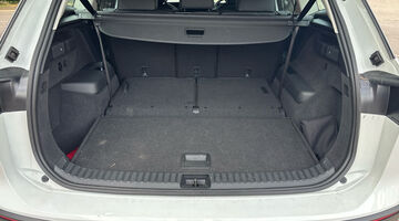 2026 Volkswagen 2.0 TDI Life DSG Euro 6 5-door (White) - Image: 14