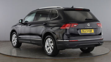 2023 Volkswagen TSI Life DSG Euro 6 5-door (Black) - Image: 3
