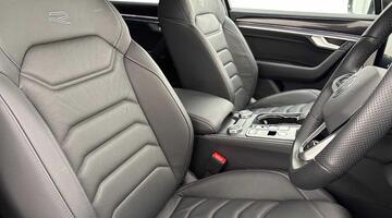 2025 Volkswagen 3.0 TDI V6 Black Edition Tiptronic 4Motion Euro 6 5-door (Silver) - Image: 10