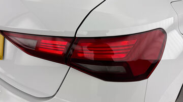 2025 Audi TFSIe 40 Sport Sportback S Tronic Euro 6 5-door 17.9kWh (White) - Image: 30