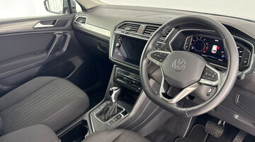 2023 Volkswagen TSI Life DSG Euro 6 5-door (Silver) - Image: 6