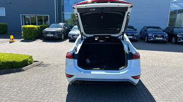 2026 Audi Sportback S line e-tron 210,00 kW (White) - Image: 19