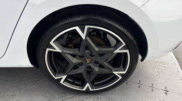 2025 CUPRA ETSI V2 DSG Euro 6 5-door (White) - Image: 34