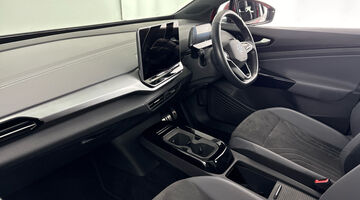 2024 Volkswagen Pro 77kWh Style Auto 5-door (Black) - Image: 2