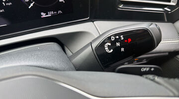 2026 Volkswagen TSI eHybrid 19.7kWh Elegance DSG Euro 6 5-door (Silver) - Image: 30