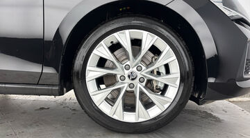 2024 Škoda TSI iV 25.7kWh SE L DSG Euro 6 5-door (Black) - Image: 6