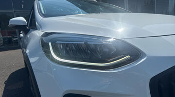 2023 Ford 1.0T EcoBoost MHEV Active X DCT Euro 6 5-door (White) - Image: 11