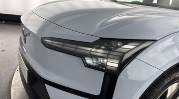 2026 Volvo Single Motor Extended Range 69kWh Plus Auto 5-door (Blue) - Image: 45