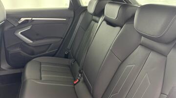 2026 Audi Sportback Black Edition TFSI 150 PS S tronic (Red) - Image: 33