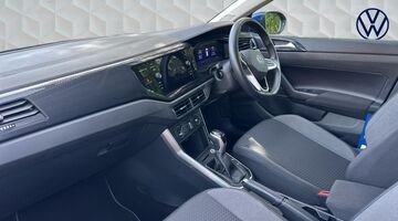 2025 Volkswagen 1.0 TSI Match DSG Euro 6 5-door (Blue) - Image: 2