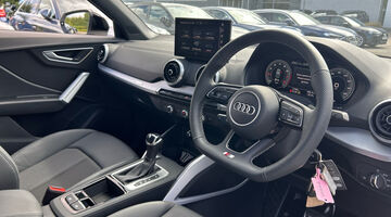 2025 Audi TFSI CoD 35 Black Edition S Tronic Euro 6 5-door (White) - Image: 14