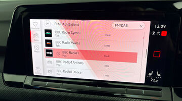 2024 Volkswagen ETSI MHEV Black Edition DSG Euro 6 5-door (White) - Image: 15