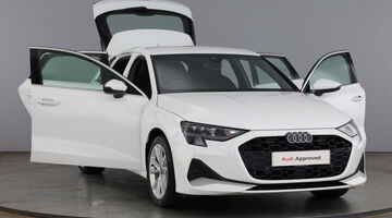 2025 Audi TFSIe 40 Sport Sportback S Tronic Euro 6 5-door 17.9kWh (White) - Image: 9