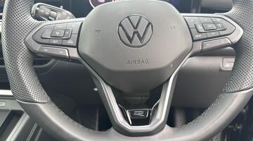 2026 Volkswagen ETSI MHEV R-Line DSG Euro 6 5-door (Black) - Image: 27