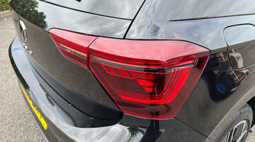 2026 Volkswagen 1.0 TSI Black Edition DSG Euro 6 5-door (Black) - Image: 37