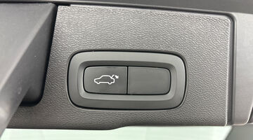 2021 Volvo 2.0 B5 MHEV Momentum Auto Euro 6 5-door (Silver) - Image: 35