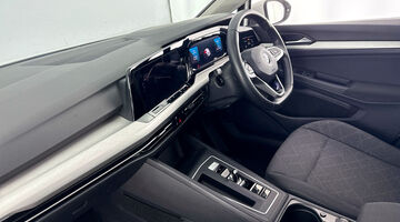2021 Volkswagen 2.0 TDI Life DSG Euro 6 5-door (White) - Image: 2