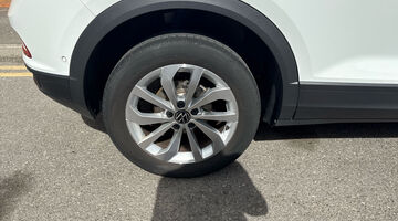 2025 Volkswagen TSI Match DSG Euro 6 5-door (White) - Image: 16