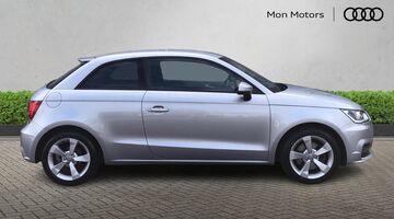 2017 Audi TFSI Sport S Tronic Euro 6 3-door (Silver) - Image: 4