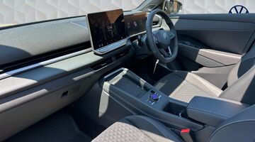 2026 Volkswagen ETSI MHEV R-Line DSG Euro 6 5-door (Multicolour) - Image: 2