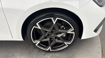 2025 CUPRA ETSI V2 DSG Euro 6 5-door (White) - Image: 5