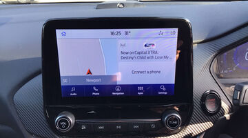 2023 Ford 1.0T EcoBoost MHEV ST DCT Euro 6 5-door (White) - Image: 7