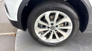 2023 Volkswagen TSI Style DSG Euro 6 5-door (White) - Image: 36