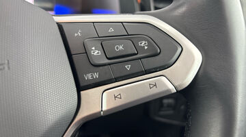 2024 Volkswagen 1.0 TSI Life Euro 6 5-door (Black) - Image: 21
