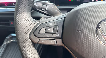 2026 Volkswagen ETSI MHEV R-Line DSG Euro 6 5-door (Blue) - Image: 15