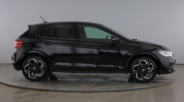 2026 Volkswagen 1.0 TSI Black Edition DSG Euro 6 5-door (Black) - Image: 4