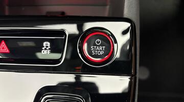 2026 Audi SQ6 SUV Vorsprung e-tron 360,00 kW (Black) - Image: 25