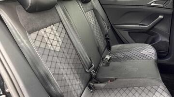 2025 Volkswagen 1.0 TSI Black Edition DSG Euro 6 5-door (Black) - Image: 9
