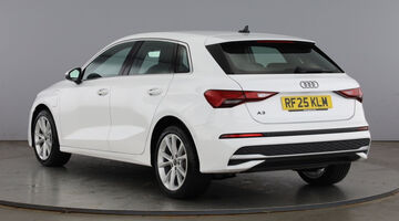 2025 Audi TFSIe 40 Sport Sportback S Tronic Euro 6 5-door 17.9kWh (White) - Image: 3