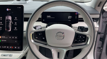2025 Volvo Single Motor Extended Range 92kWh Ultra Saloon Auto 5-door (Silver) - Image: 13