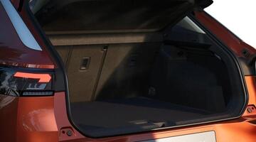 2026 Volkswagen ETSI MHEV Life DSG Euro 6 5-door (Red) - Image: 8