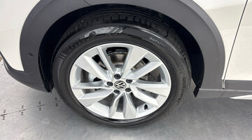 2026 Volkswagen 1.0 TSI Match DSG Euro 6 5-door (Grey) - Image: 31