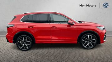 2025 Volkswagen ETSI MHEV R-Line DSG Euro 6 5-door (Red) - Image: 4