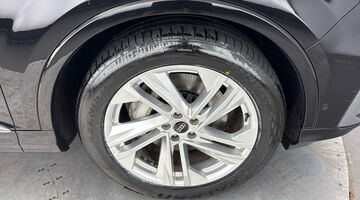 2024 Audi 3.0 TDI V6 45 Black Edition Tiptronic quattro Euro 6 5-door (Black) - Image: 5