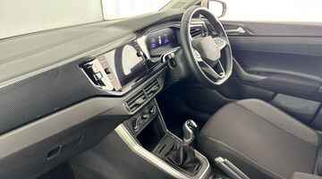 2025 Volkswagen 1.0 TSI Match Euro 6 5-door (Grey) - Image: 2