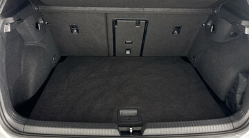 2024 Volkswagen TSI R-Line Euro 6 5-door (Grey) - Image: 33