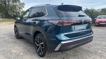 2026 Volkswagen Elegance 1.5 eTSI 150 PS 7-Speed DSG 5-door (Blue) - Image: 11