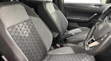 2026 Volkswagen TSI Black Edition DSG Euro 6 5-door (Green) - Image: 10