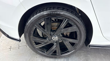 2024 Volkswagen ETSI MHEV Black Edition DSG Euro 6 5-door (White) - Image: 27