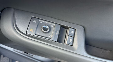 2025 CUPRA 77kWh V1 SUV Coupe Auto 5-door (Grey) - Image: 28